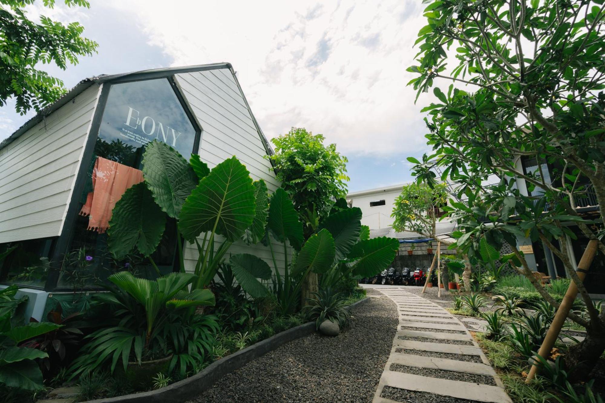 The Jungle Hostel Canggu Εξωτερικό φωτογραφία