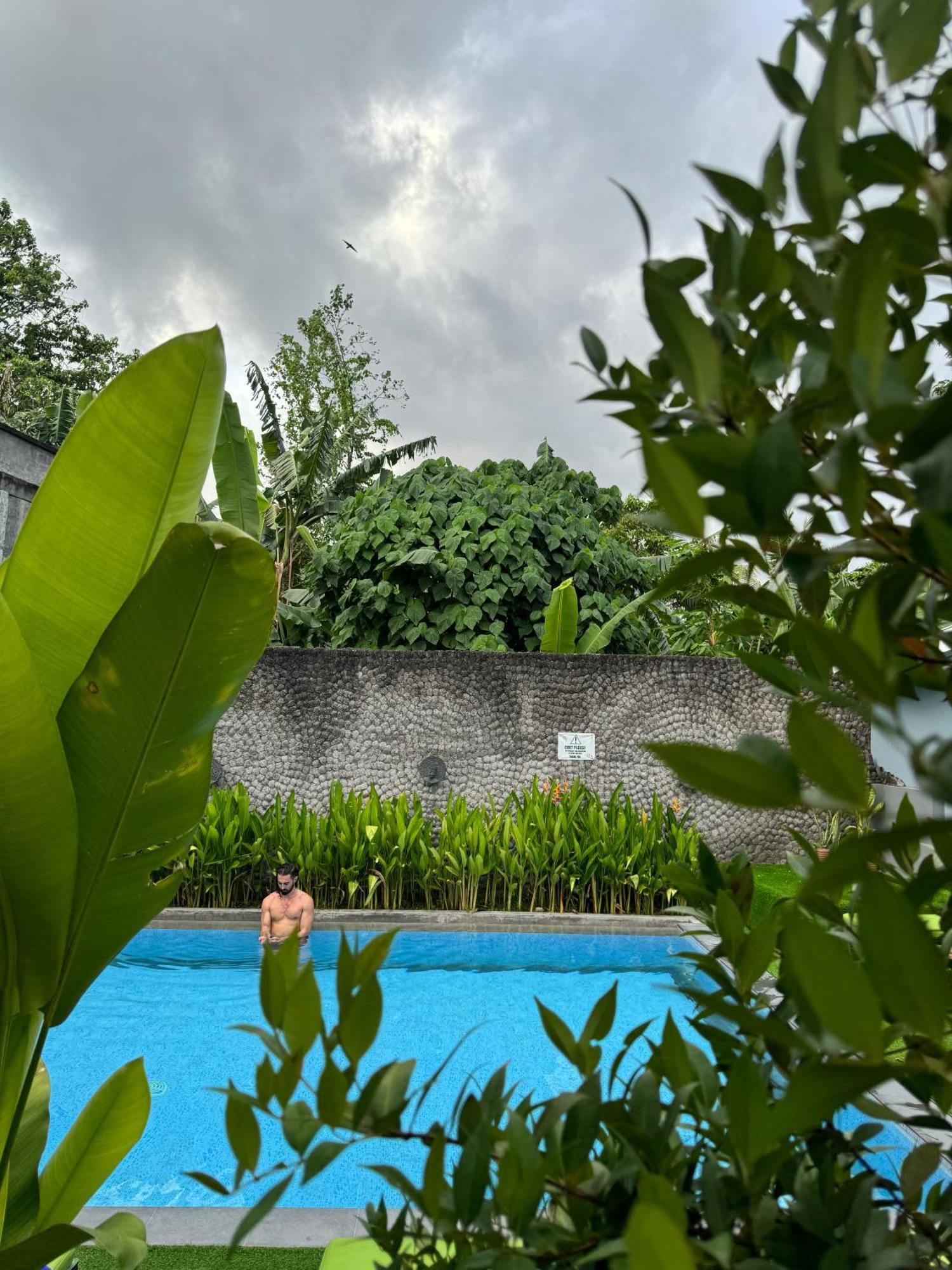 The Jungle Hostel Canggu Εξωτερικό φωτογραφία