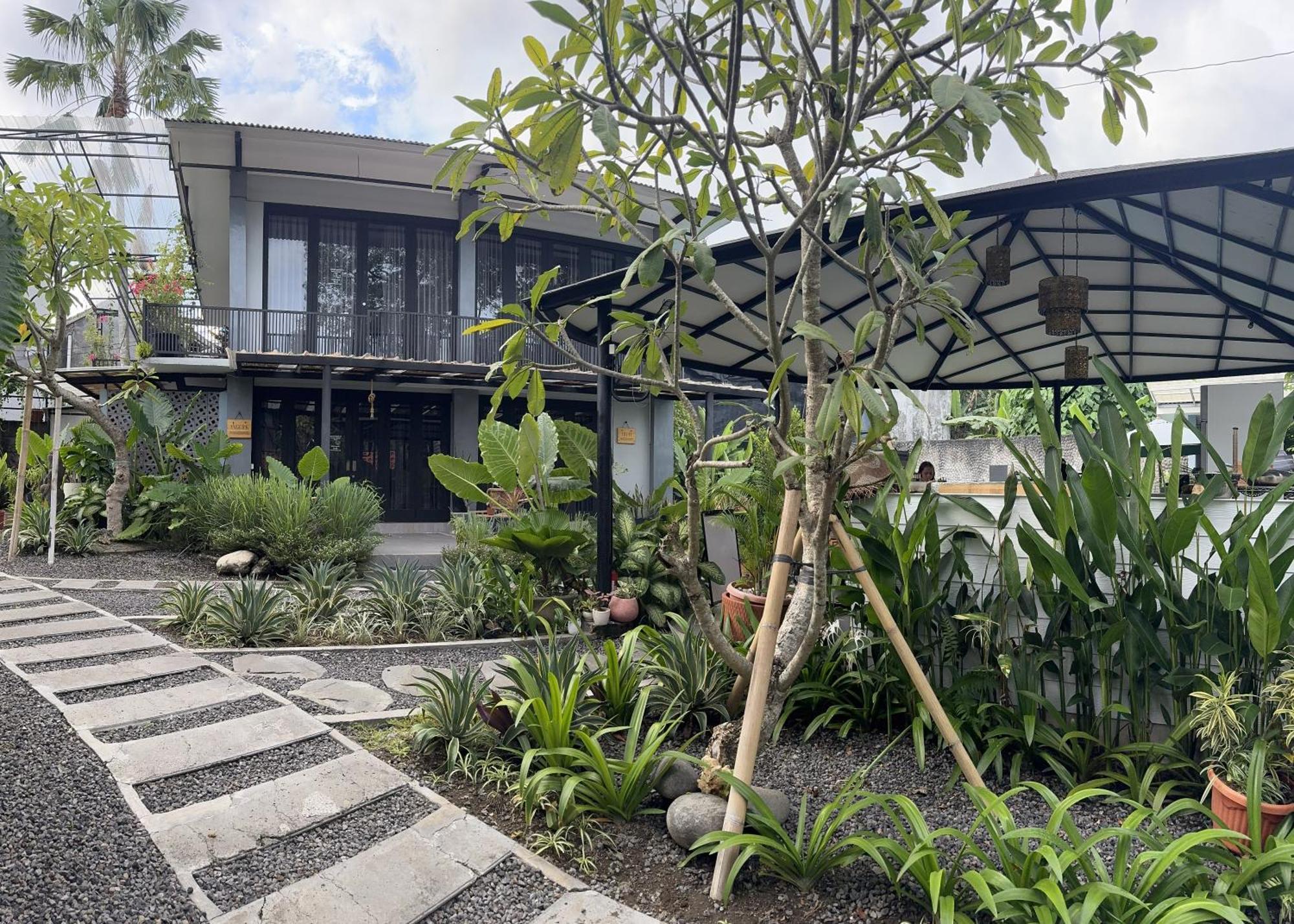 The Jungle Hostel Canggu Εξωτερικό φωτογραφία