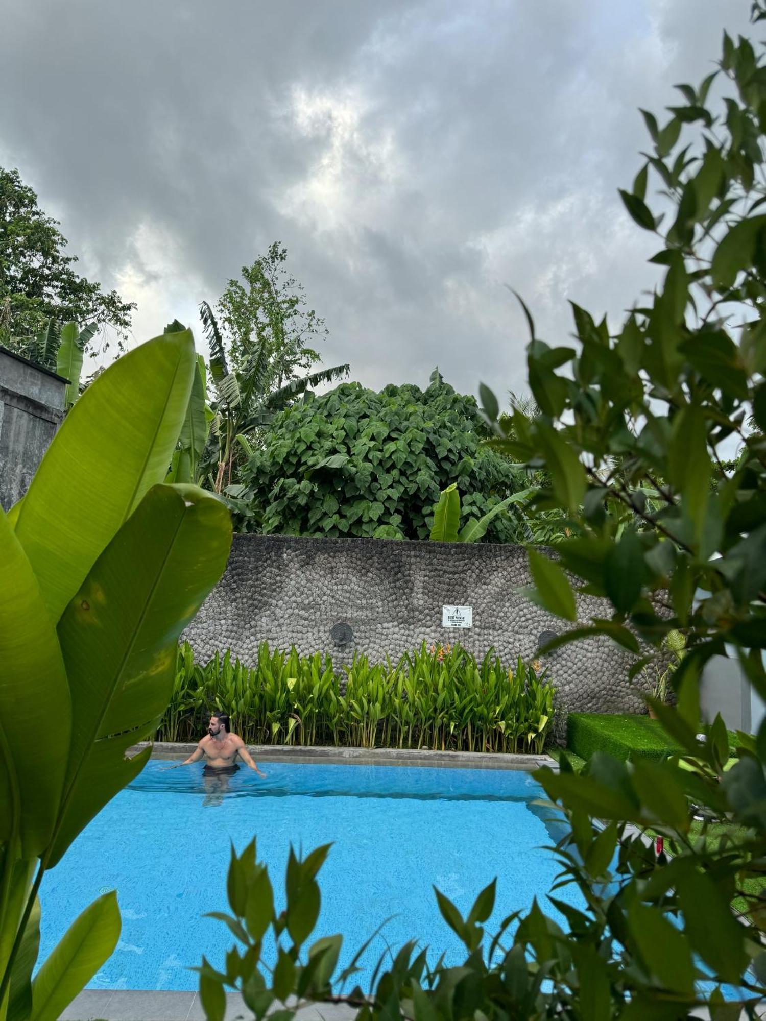 The Jungle Hostel Canggu Εξωτερικό φωτογραφία